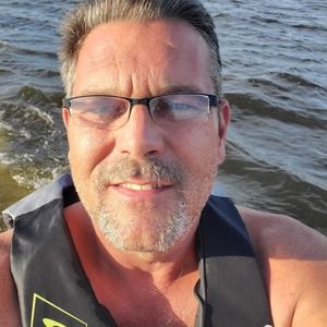 Meet your Posher, Mike